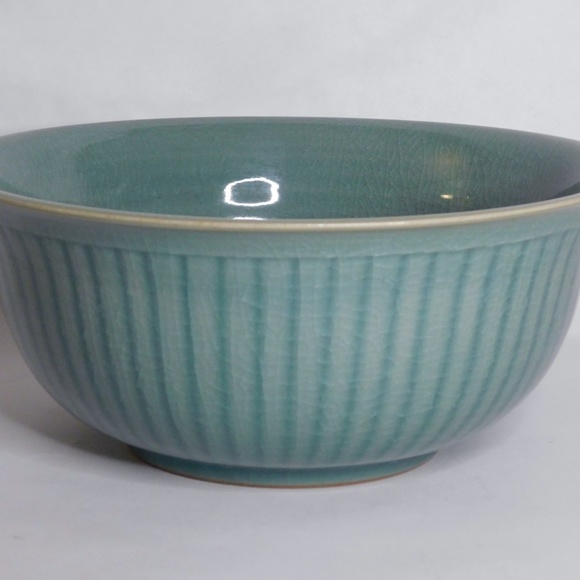 Vintage Collectible Asian CELADON PORCELAIN BOWL  9” Round KOREAN - SIGNED - Picture 11 of 11